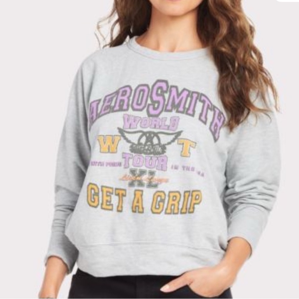 New* LetLuv Aerosmith World Tour Sweatshirt‎
